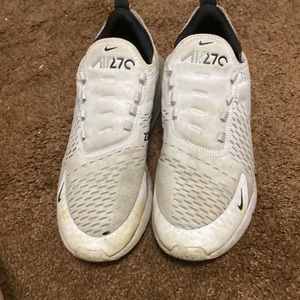 White Nike shoe dirty size 9